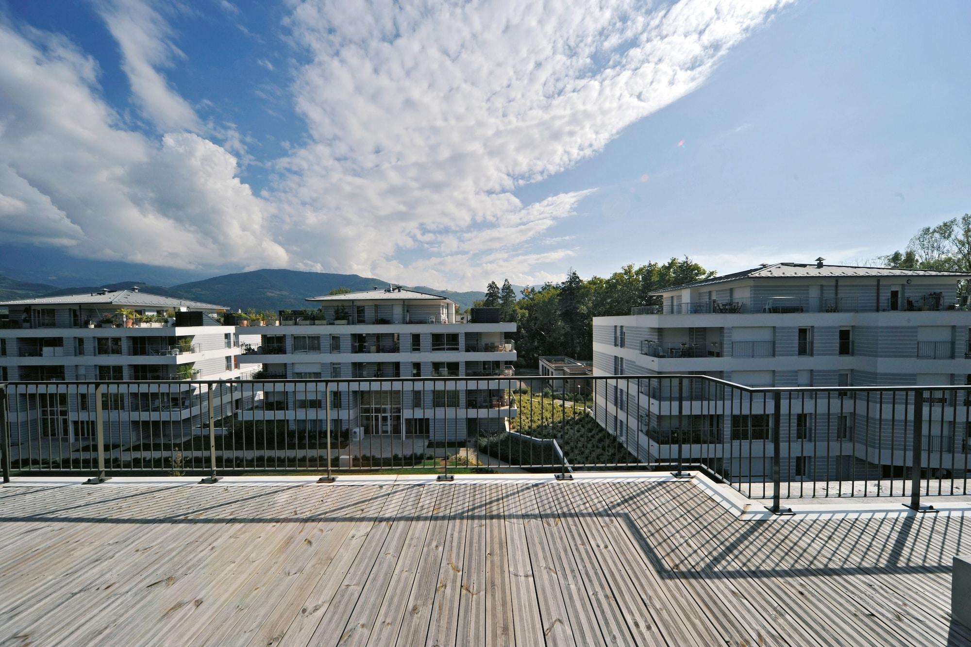 อัปปาร์ตซิตี้ เกรอนอบล์ เมล็อง Aparthotel เมย์ล็อง ภายนอก รูปภาพ